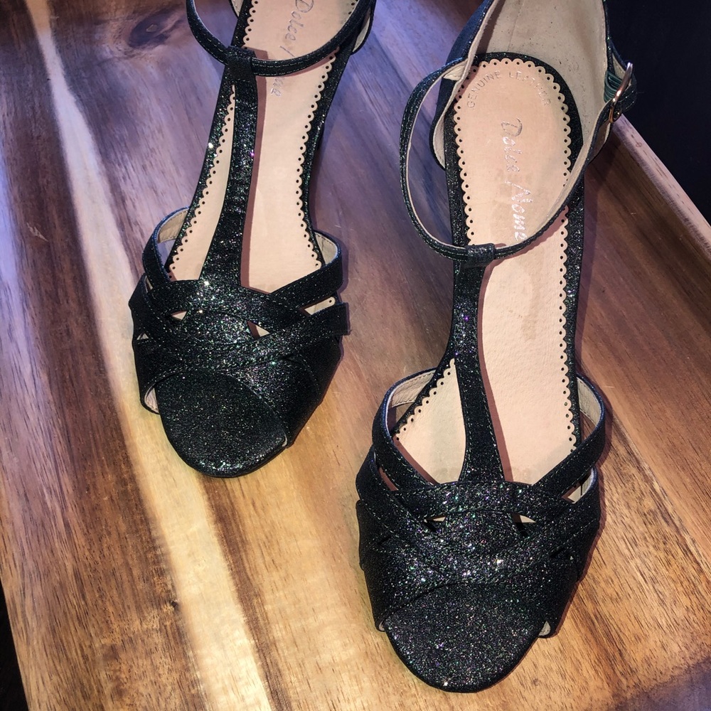 Modcloth Sparkly Green T Strap Pumps Size 8